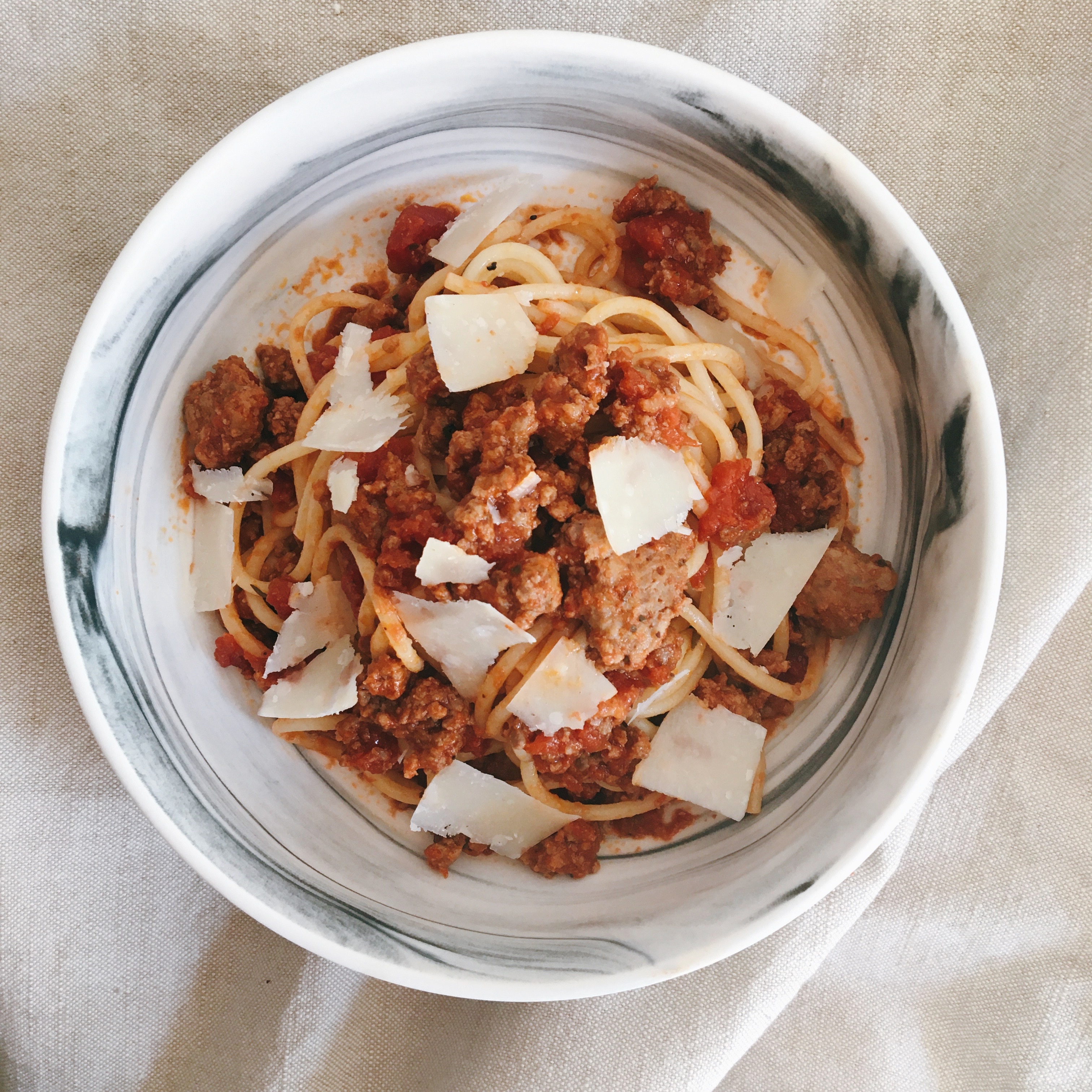 spaghetti-bolognaise-marcel-à-table-alsace